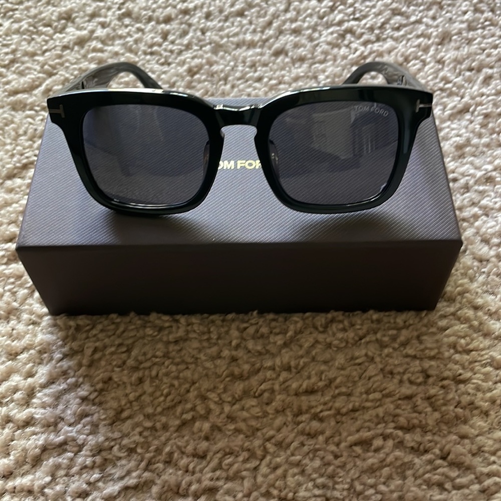 Tom Ford Dark Grey/Grey/ lenses with black frame Men Sunglasses